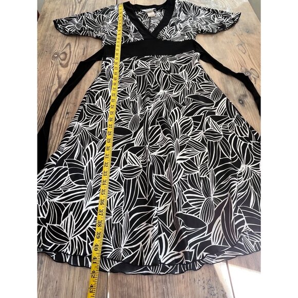 Y2K Speechless V-Neck Midi Dress Juniors 7 Black Satin Print Flowy Stretch - Picture 7 of 7